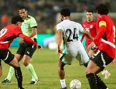 حارس نيجيريا ينقذ مرماه من أول أهداف اللقاء أمام منتخب مصر