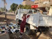 رفع 150 طن قمامه ومخلفات والمخلفات الصلبة بـ6 قرى بمركز سوهاج