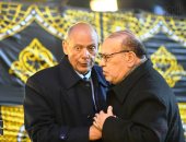 لبلبة وصلاح عبد الله وخالد زكى وهشام ماجد يقدمون العزاء فى أرملة الراحل مصطفى متولى.. صور 