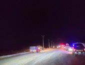إصابة شخصين إثر انقلاب سيارة تريلا على الطريق الدولى الساحلى