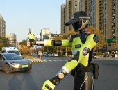 الصين تبتكر أول شرطي مرور يعمل بالذكاء الاصطناعي