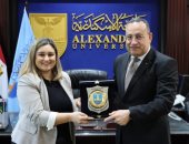 رئيس جامعة الإسكندرية يستقبل قنصل تركيا لبحث تعزيز التعاون الأكاديمى