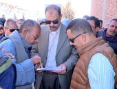 محافظ سوهاج يحيل جميع العاملين بمركز شاب قرية عنيبس للتحقيق فى تفتيش مفاجئ