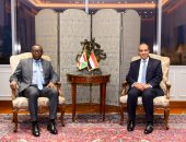 وزير الخارجية يلتقى نظيره البوروندى لبحث سبل تعزيز العلاقات الثنائية