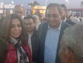 صانع فخار: عايزين نشارك فى معارض بالخارج.. ووزيرة التنمية المحلية: برافو عليك (فيديو)