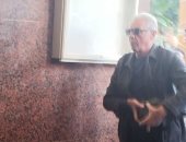 محمود حميدة وأشرف زكى ومنير مكرم يحضرون جنازة الفنانة سمية الألفى