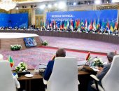 منتدى «روسيا–أفريقيا» يؤكد مركزية الدور المصري في دعم القارة السمراء.. سياسيون: مصر تقود مسارًا يقوم على التنمية والاستقرار وتغليب الحوار.. ويؤكدون: محاور الرؤية المصرية حجر الزاوية لنهضة شاملة في المنطقة