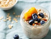 الأسماك الدهنية والشوفان والبيض والبرتقال.. أطعمة تجعلك تتغلب على التوتر