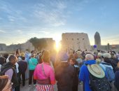 لحظات ساحرة لتعامد الشمس على مقصورة قدس الأقداس بمعابد الكرنك.. فيديو