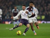 التعادل 1-1 يحسم شوط مثير بين أستون فيلا ضد مان يونايتد.. فيديو