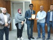 بدء أول اختبار لاختيار كوادر الصيدلة الإكلينيكية للعمل بمستشفيات سوهاج