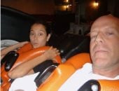 إيما هيمينج تتذكر لحظات ممتعة مع بروس ويليس قبل تشخيصه بالخرف.. فيديو