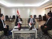 وزير الزراعة يبحث مع نظيره الأرميني زيادة الاستثمارات المشتركة