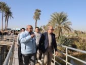 محافظ المنيا يتفقد الأعمال الإنشائية لمأخذ ومحطة تنقية مياه جنوب ملوى