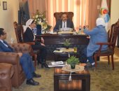 رئيس شركة مياه القناة يبحث سبل التعاون مع منظمة اليونيسف