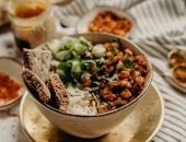 طريقة عمل الأرز بالخلطة وقطع الكبدة.. جددى مطبخك