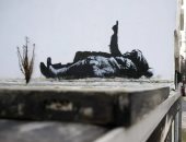 جدارية جديدة لـ بانكسى تصور أطفالاً يتأملون النجوم فى لندن