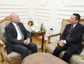 محافظ القاهرة يبحث مع سفير ماليزيا سبل التعاون بين القاهرة وكوالالمبور