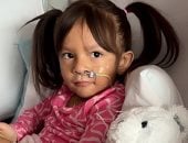 طفلة أمريكية كادت تفقد حياتها بسبب هدية الكريسماس..ماذا حدث؟