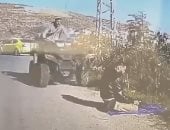مستوطن إسرائيلى يدهس فلسطينيا أثناء أدائه الصلاة بالضفة الغربية.. فيديو