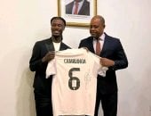 نجم ريال مدريد يفتتح أكاديمية في أنجولا قبل مواجهة مصر