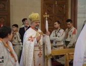 أجراس كاتدرائية العذراء مريم للأقباط الكاثوليك بمدينة نصر تدق احتفالًا بعيد الميلاد.. صور