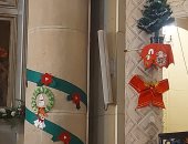 كنائس الإسكندرية تتزين لاستقبال احتفالات رأس السنة وعيد الميلاد.. مزود البقر وشجرة الكريسماس أبرز مظاهر الزينة.. رفع كفاءة الإضاءة وإزالة الإشغالات من محيط الكنائس.. والمحافظ: السلام رسالة مصر الأولى.. صور