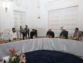 وزير الأوقاف يلتقي وفدًا من باحثي أكاديمية بولغار بجمهورية تتارستان الروسية