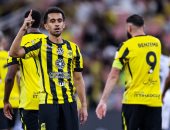 الاتحاد يتفوق على الشباب بهدف في الشوط الأول بالدوري السعودي