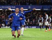 تشيلسي يضرب أستون فيلا بهدف بيدرو في شوط أول بالدوري الإنجليزي