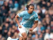 برشلونة يستهدف ضم ناثان آكي لتدعيم الدفاع فى انتقالات يناير