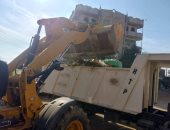 رفع  100 طن من القمامة والأتربة بـ 5 قرى بمركز سوهاج