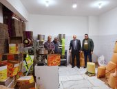 ضبط مصنع غير مرخص لتصنيع مواد غذائية وبداخله 113 ألف عبوة بمركز السنطة