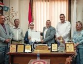 طالبة بمركز البلينا بسوهاج تحصد سادس الجمهورية فى مسابقة نجوم المكتبة