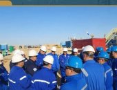 وفد من وزارة البترول يزور منطقة عمل الحفار EDC -11 بالصحراء الغربية 
