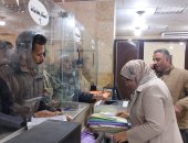 رئيسة مركز قويسنا تتابع سير العمل في ملفات التصالح بالمركز التكنولوجى