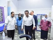 وزير الصحة يوجه بإحالة المتغيبين عن العمل بمستشفى سنورس المركزى