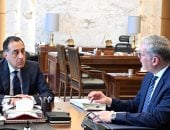 رئيس الوزراء يستعرض مع وزير البترول عددا من ملفات عمل الوزارة