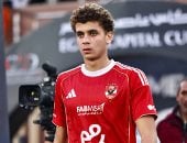 حمزة عبد الكريم يغادر مباراة الأهلي والمقاولون للإصابة ومشاركة زعلوك