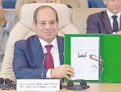 2025 عام الرئيس.. مصر عمود الخيمة فى منطقة تعانى من الصراعات.. القيادة عززت مكانة الدولة كطرف موثوق يسعى للتسوية السلمية.. والقاهرة «ضامن للاستقرار» في الشرق الأوسط والمتوسط