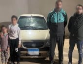 طفل يتقمص دور سوبر مان لمنع خطف صديقه.. والمفاجأة: الجانى الأب