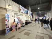 تخفيضات من 20 لـ30% جولة فى معرض السلع الغذائية بموقف رمسيس الجديد.. فيديو