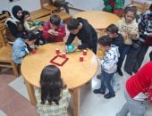 كريسماس بطابع مصرى قديم أطفال متحف شرم الشيخ يلونون شجرة اللوتس