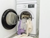 5 ملابس تنظيفها فى الغسالة يغير لونها ويمزقها.. خدى بالك