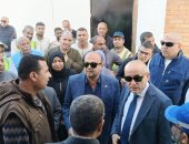 محافظ الأقصر يتفقد محطة رفع صرف صحي الشغب الفرعية قبل افتتاحها .. صور