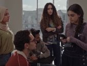 أصدقاء تيا ونعومى يكتشفون حقيقتهما فى مسلسل ميد تيرم