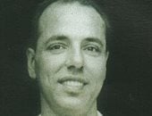 حسين بيكار فى ذكرى ميلاده.. ما قاله محمد جبريل عن الفنان فى كتاب أهل البحر