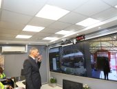 محافظ أسوان يتابع الانتخابات من داخل مركز السيطرة