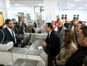رئيس الوزراء يتفقد المركز التكنولوجى بقرية الرياينة بمركز أرمنت بالأقصر
