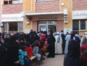 انتخابات مجلس النواب.. زحام أمام لجان المنصورية فى أسوان.. صور
